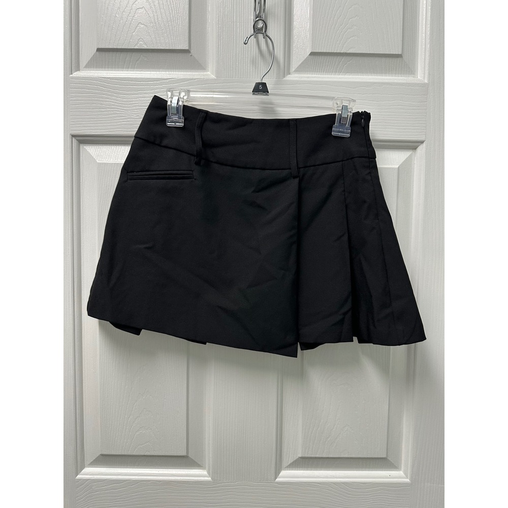 Princess Polly Black Skirt Slit Front Pleated Size 6 - Picture 1 of 7